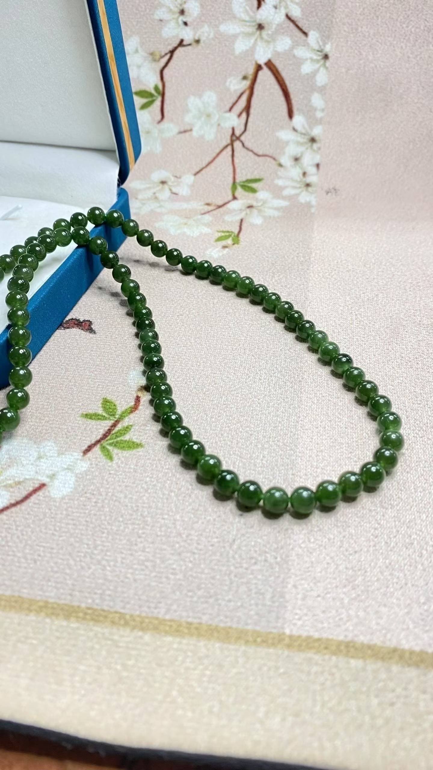 허톈옥 벽옥 목걸이 6.2mm | 녹색 원석 구슬 목걸이 - 이미지 2