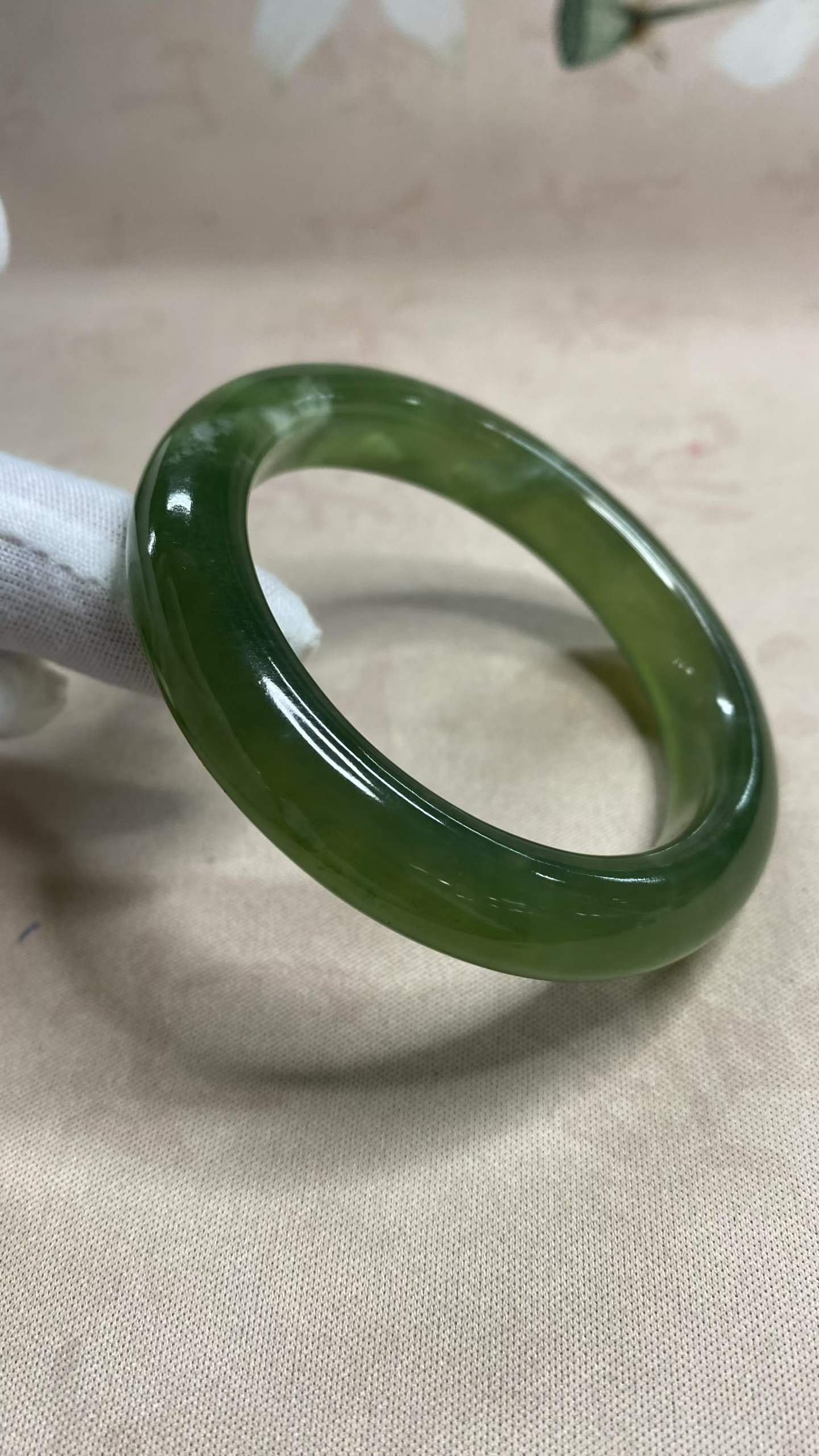 수옥 풀 그린 옥팔찌 56.3mm | 폭 12.3mm 통뱅글