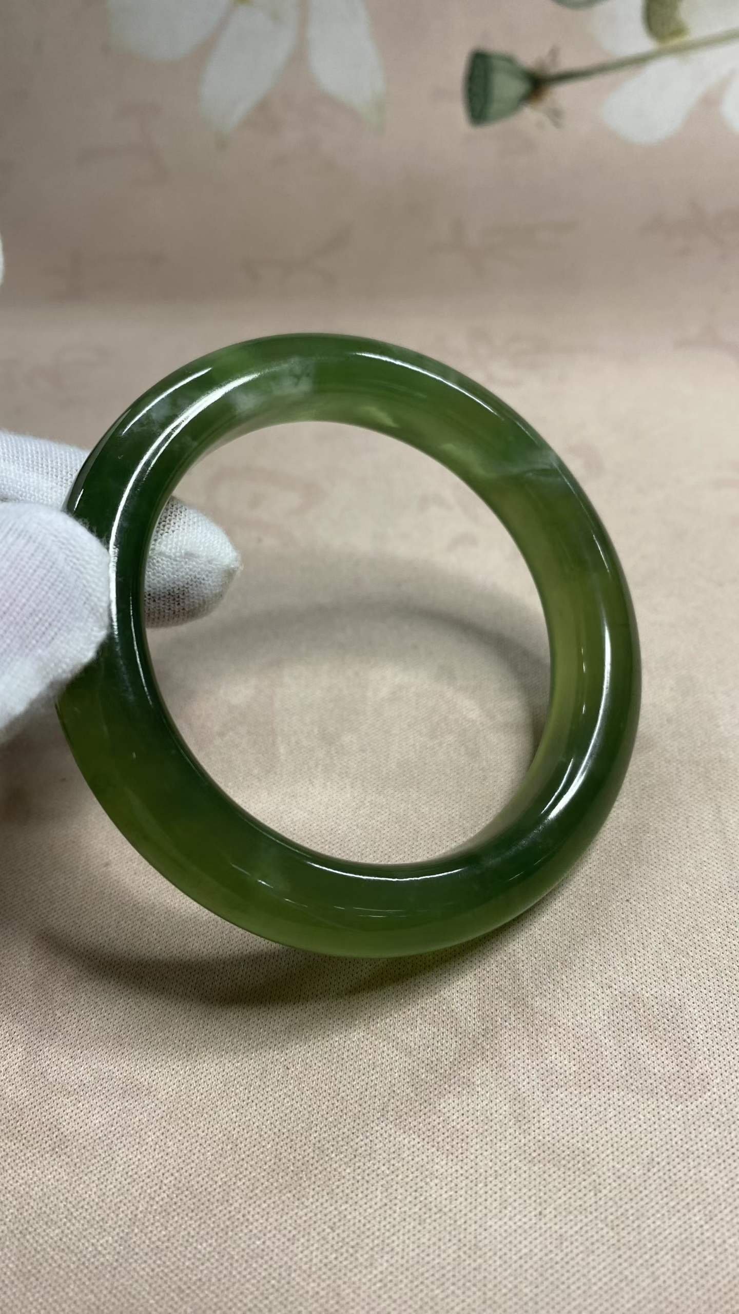 수옥 풀 그린 옥팔찌 56.3mm | 폭 12.3mm 통뱅글 - 이미지 6