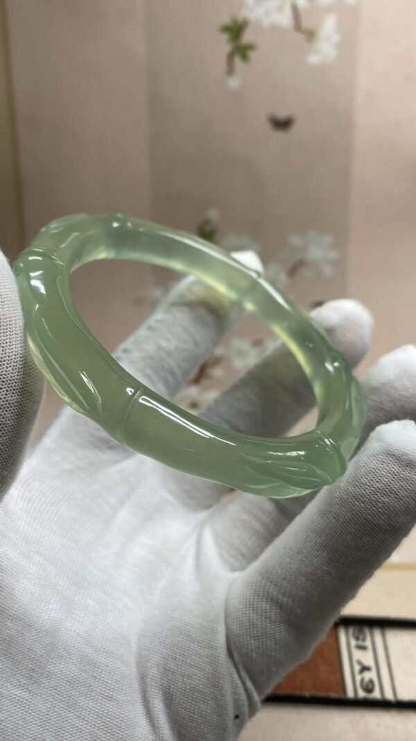 수옥 빙록 조각 옥팔찌 62.2mm | 단면 10mm 통뱅글