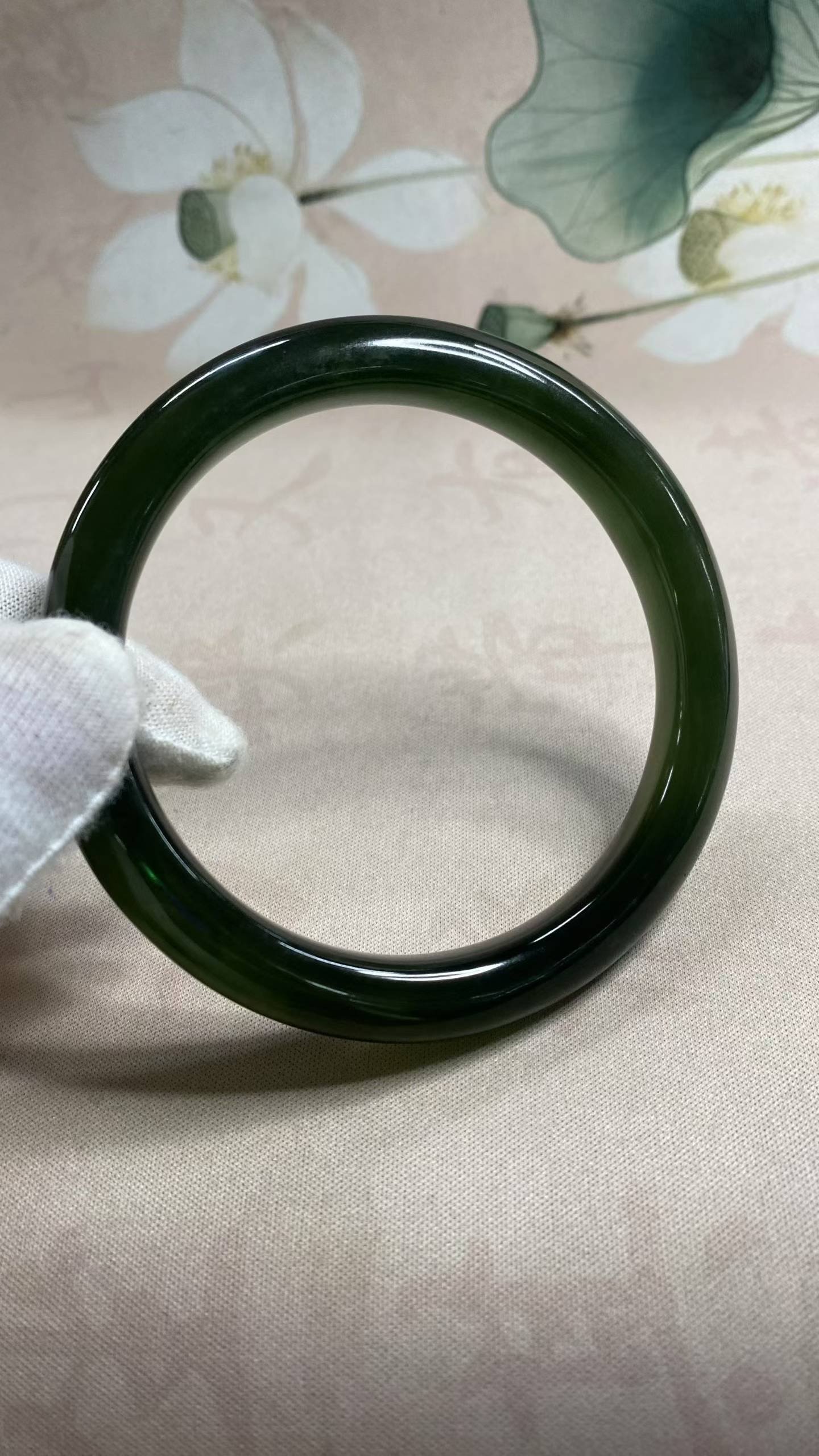 수옥 딥 그린 옥팔찌 66.3mm | 폭 11.2mm 통뱅글 - 이미지 4
