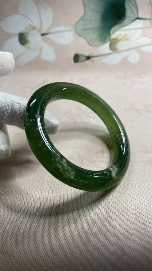 수옥 그린 무늬 옥팔찌 55.2mm | 폭 11.3mm 통뱅글