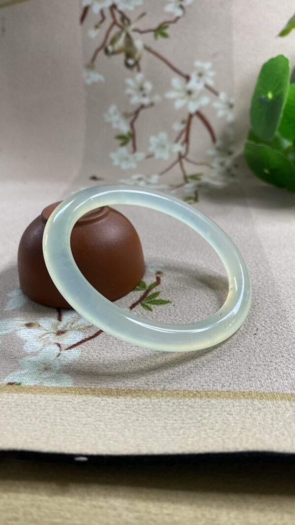 수옥 옥팔찌 56.7mm · 수묵 무늬 미인조 뱅글