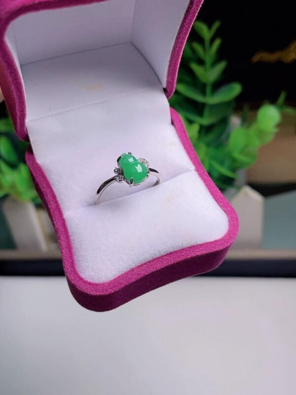 925 실버 비취 반지 · 원석 10×6mm