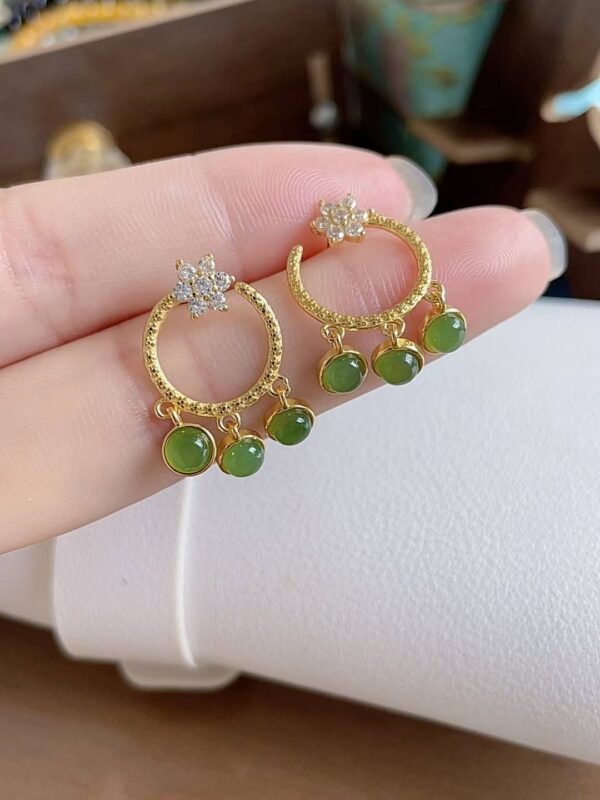 벽옥 스터드 귀걸이 · 원석 4mm · 전체 18×14mm