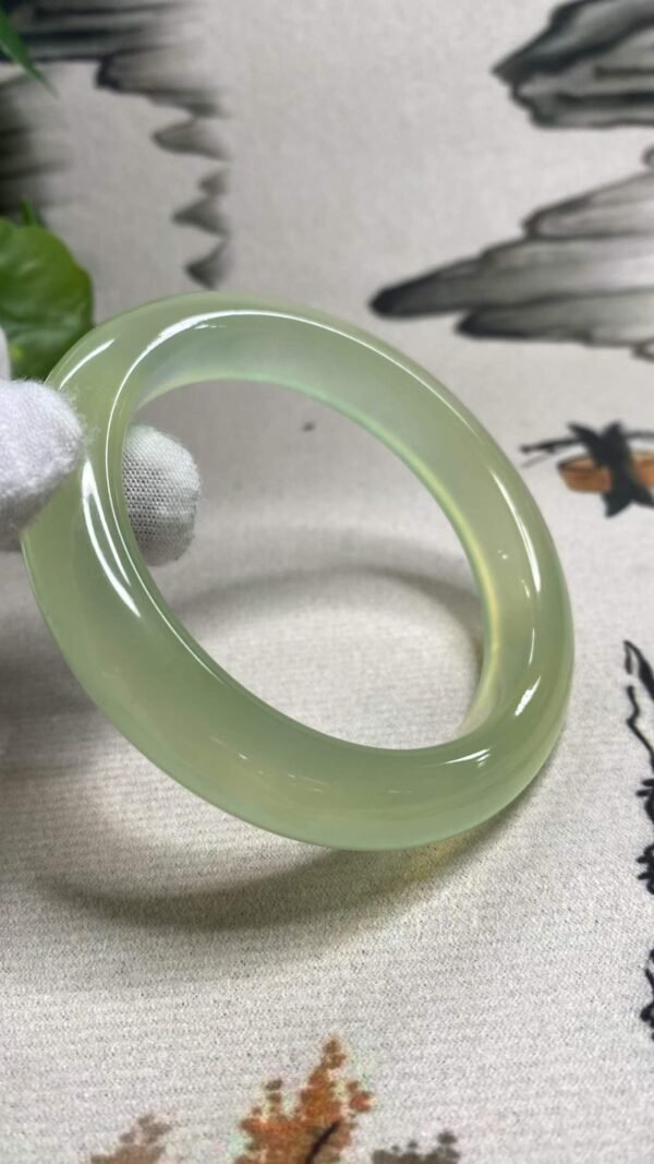 수옥 옥팔찌 57mm · 허니 톤 · 폭 12mm