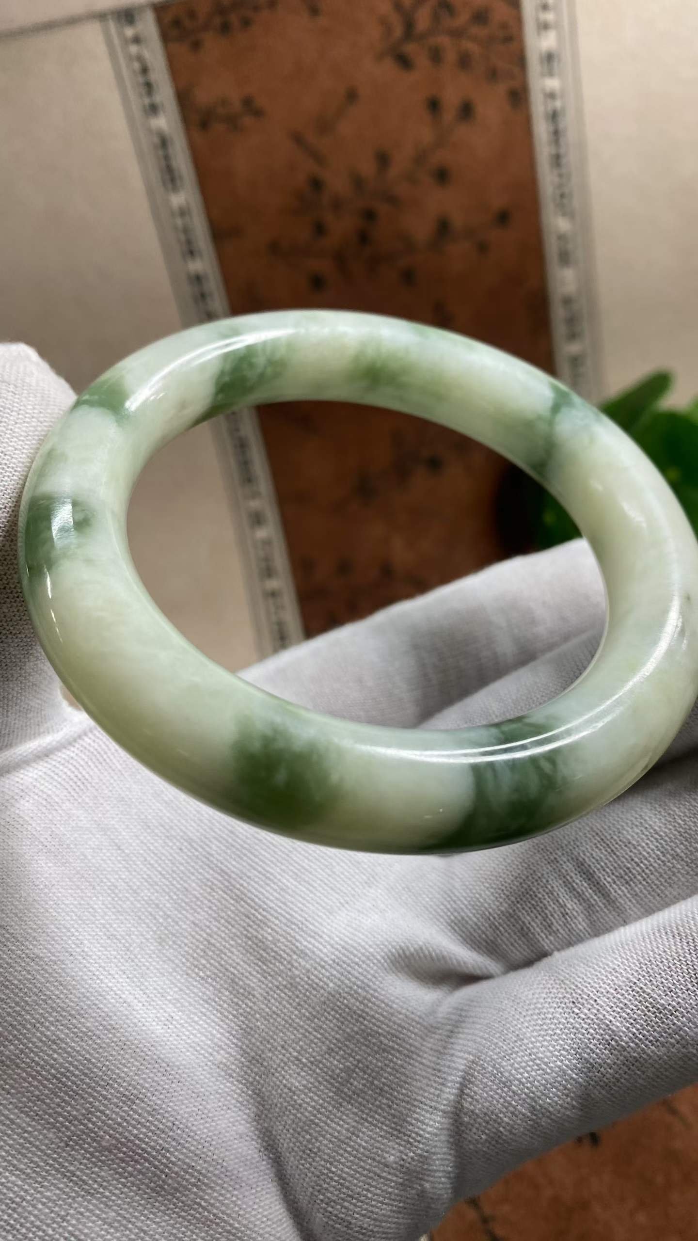 수옥 노유취 옥팔찌 60.8mm | 폭 11.5mm 통뱅글 - 이미지 2